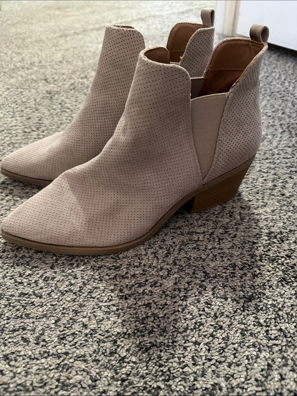 Universal Thread Taupe Perforated Chelsea Ankle Boots